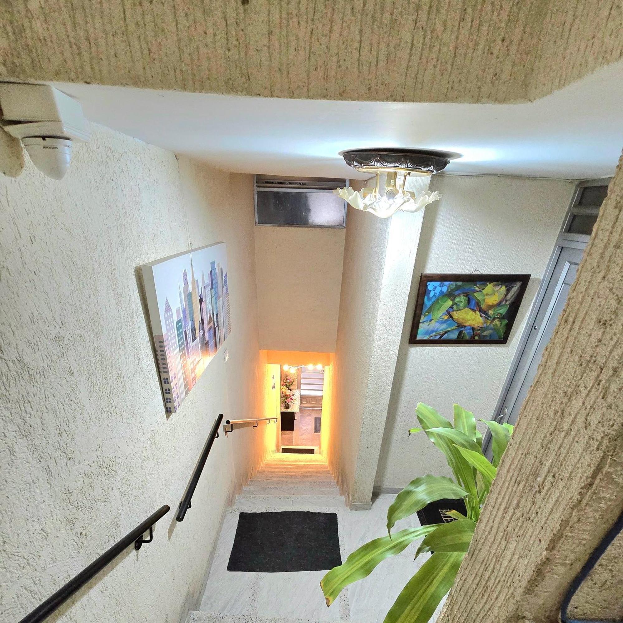 Apartment Amoblado Cerca Al Aeropuerto El Dorado